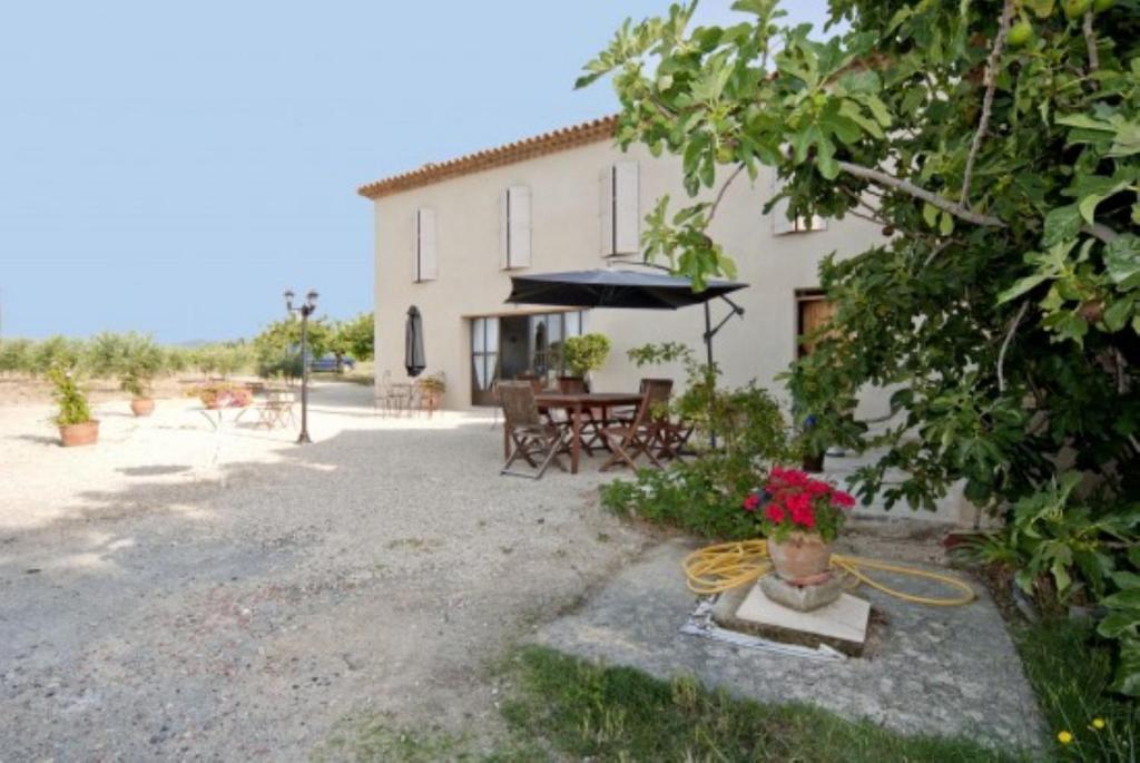 Puyvert Maison D'Hotes Bastide St Victor A 2,5 Kilometres De Lourmarin الغرفة الصورة